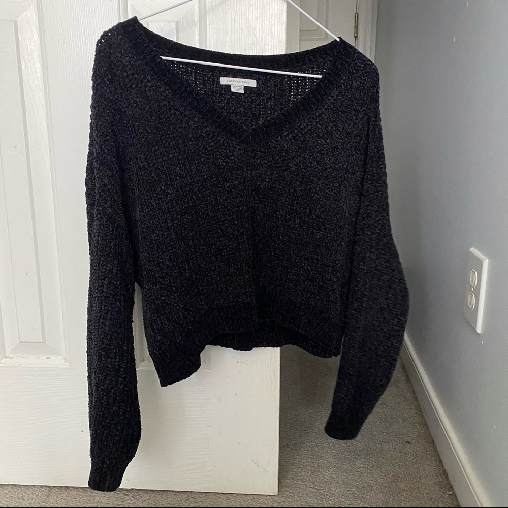 V-Nevk Cropped American Eagle Sweater